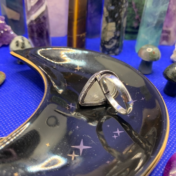 White Moonstone w Subtle Blue Flashes! .925 Sterling Plated, SPECIAL PRICE! 🤑 - Picture 8 of 11